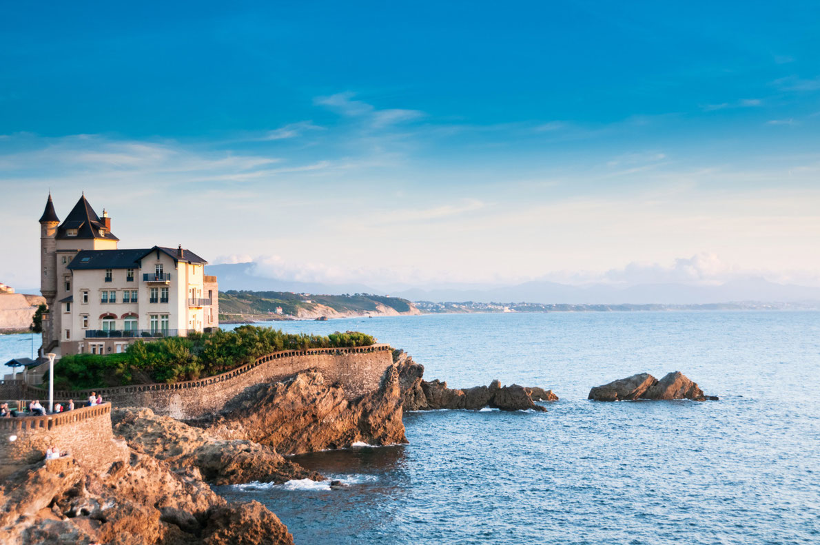 Biarritz-best-romantic-destinations-in-europe