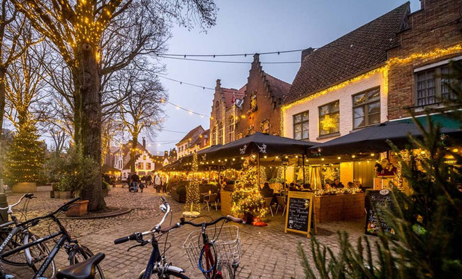 Bruges Christmas Market Copyright © Jan Darthet - Toerisme Brugge - European Best Destinations 