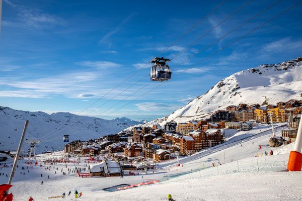 Val Thorens European Best Ski Resorts - Copyright Thibault Loubère