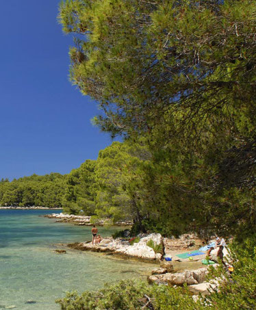 stari-grad-croatia-best-beach-destinations-europe-2